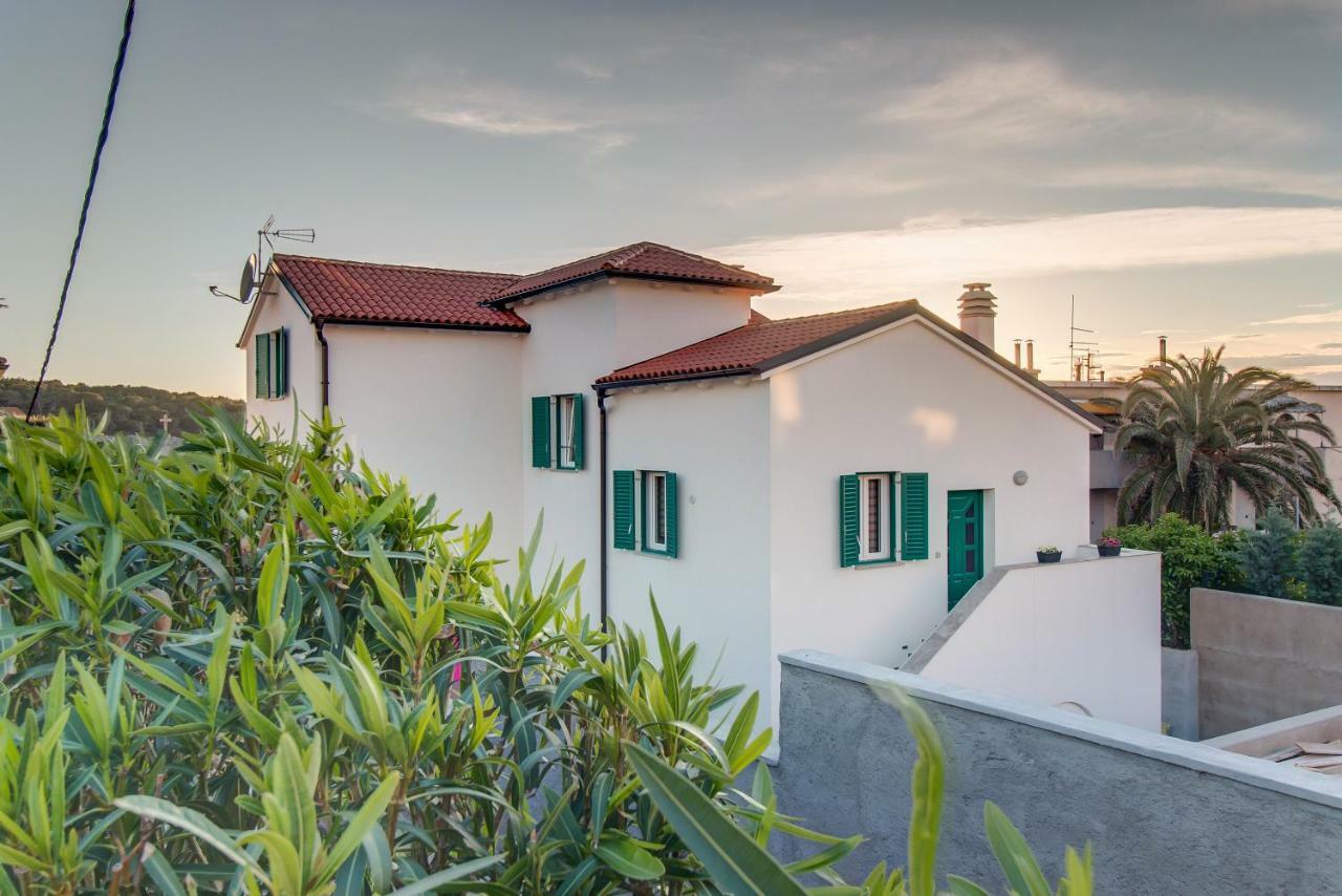 Apartman Leon & Rent A Quad Mali Losinj Exterior photo